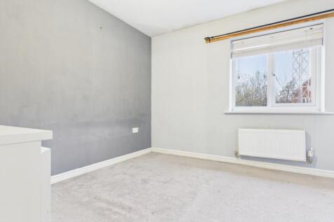 CAM03729G0-PR0175-STILL004