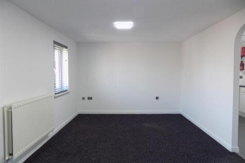 Living room straight.JPG