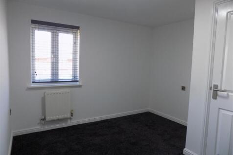 Bedroom 2.JPG