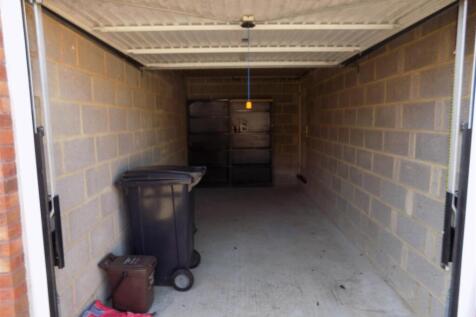 Garage.JPG