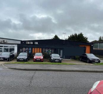 12 Robert Way Wickford.jpg
