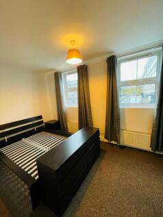 Bedroom 1.jpg