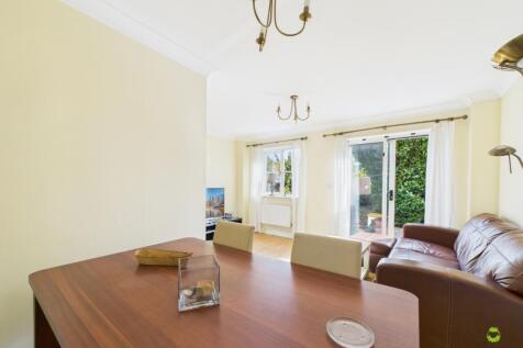 Presented by Alfie Spike of Ewemove Bexleyheath an