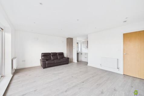 CAM03779G0-PR0311-STILL007