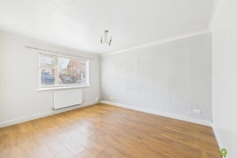 CAM04399G0-PR0045-STILL002