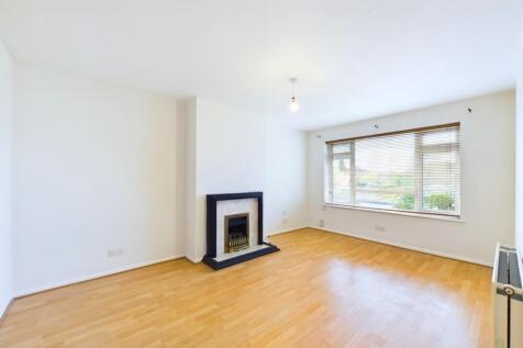 CAM03418G0-PR0039-STILL005