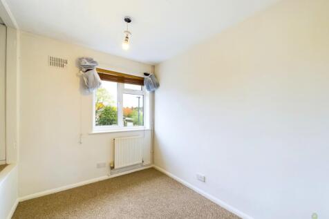 CAM03418G0-PR0039-STILL001