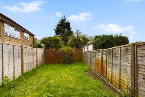 CAM03418G0-PR0039-STILL012