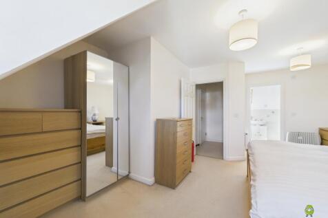 Presented by Alfie Spike of Ewemove Bexleyheath an