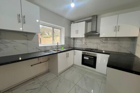 fb873bd9-699d-400...