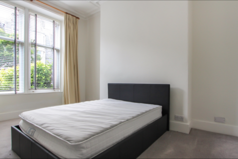 Screenshot 2025-10-15 at 23.53.08