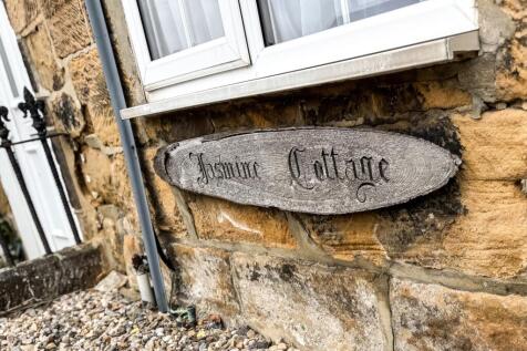 High Street Brotton EweMove-12