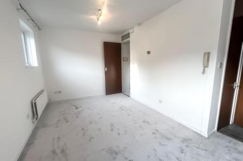 Alwent Road EweMove-4