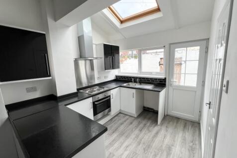 Gladstone Street EweMove-7