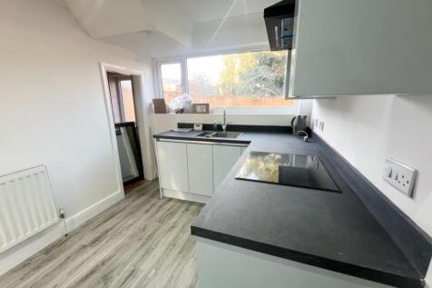 Leven Street Norton EweMove-2