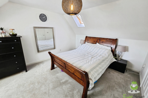 EweMove Basingstoke Trinity Way Bedroom One
