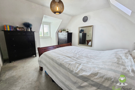EweMove Basingstoke Trinity Way Bedroom One