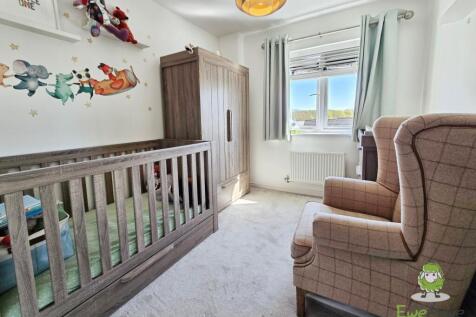 EweMove Basingstoke Trinity Way Bedroom Three