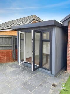 EweMove Basingstoke Trinity Way Detached Office