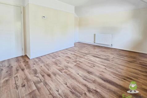 EweMove Basingstoke St Andrews Road Sitting Room