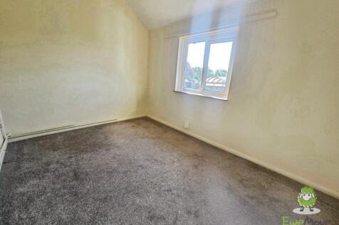 EweMove Basingstoke St Andrews Road Bedroom Two