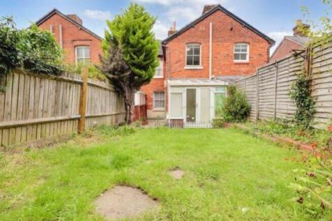 EweMove Basingstoke Church Square Rear Garden