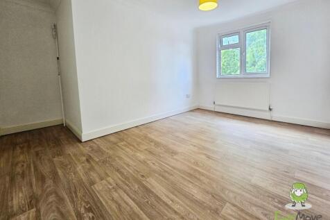 EweMove Basingstoke Knight Street Bedroom Two