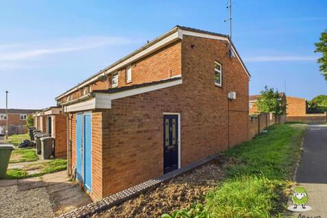 EweMove Bsingstoke Rubens Close External Front