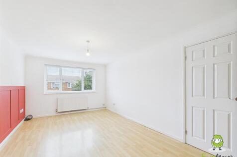 EweMove Bsingstoke Rubens Close Sitting Room