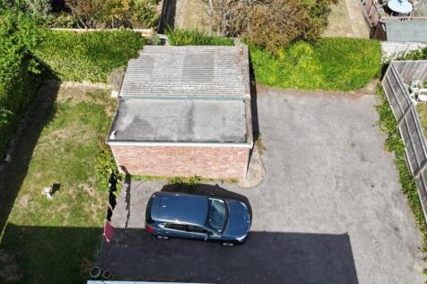 Communal Garden and Parking