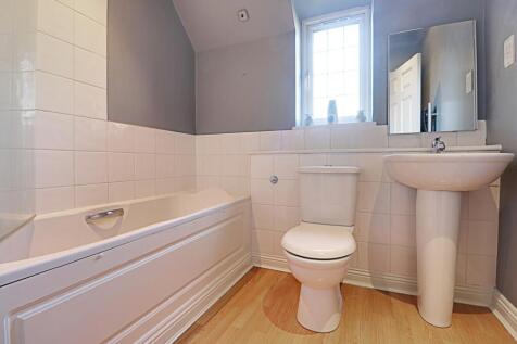 6 Imperial Court Bathroom