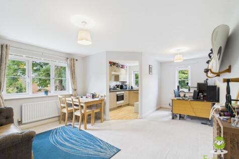 EweMove Basingstoke Hungerford Close Sitting Room