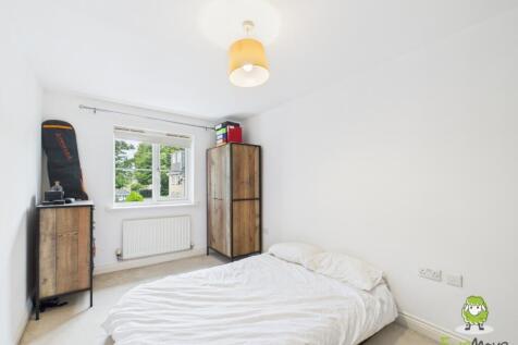 EweMove Basingstoke Hungerford Close Bedroom