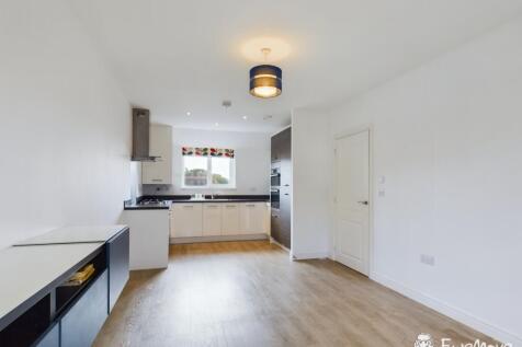 CAM02899G0-PR0040-STILL004