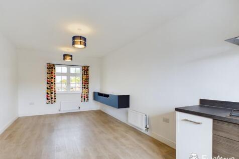 CAM02899G0-PR0040-STILL008