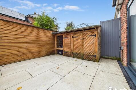 CAM02877G0-PR0101-STILL015