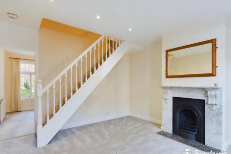 CAM02899G0-PR0039-STILL002