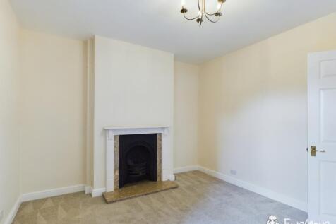 CAM02899G0-PR0039-STILL004