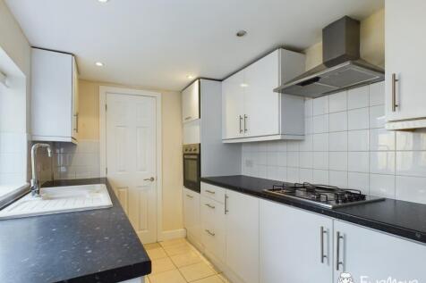 CAM02899G0-PR0039-STILL007