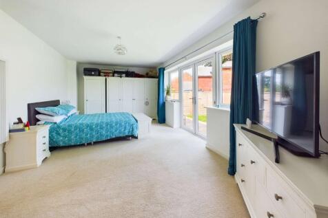 Bedroom 1 (Double with Ensuite)