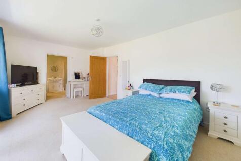 Bedroom 1 (Double with Ensuite)