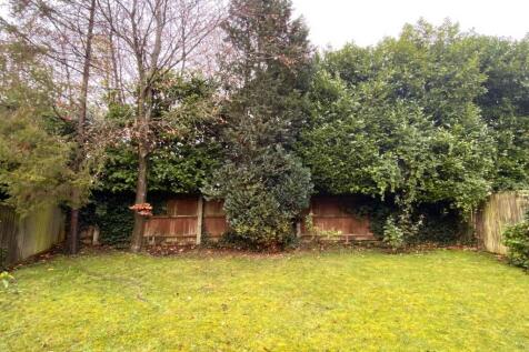 Communal Garden at Back