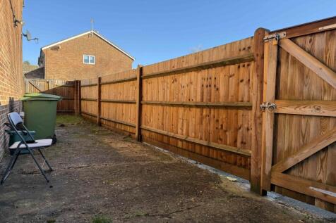 Storage Area to Side