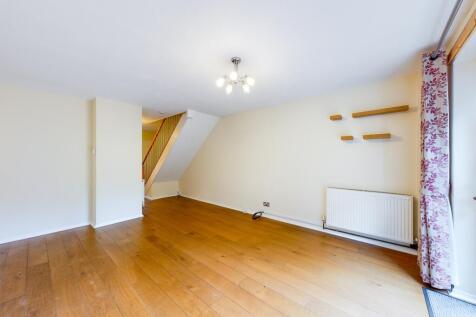 CAM00545P1-PR0104-STILL06