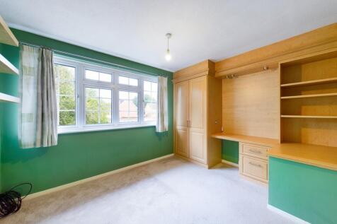 CAM00545P1-PR0104-STILL01