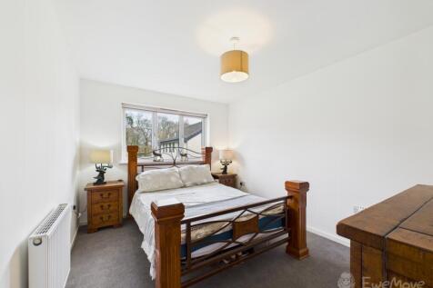 CAM03624G0-PR0182-STILL025