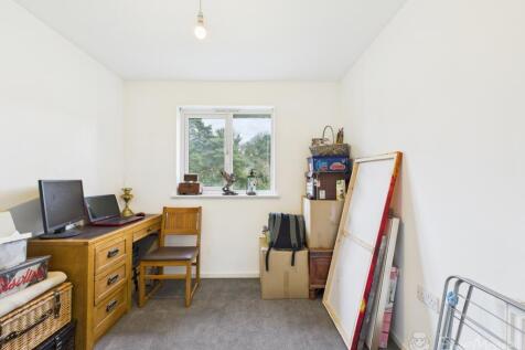 CAM03624G0-PR0182-STILL029