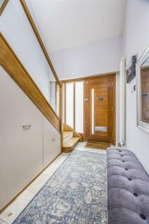 11 Hilltop Crescent, Drayton-PorticoMarketing-Sara