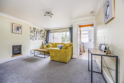 12 Passfield Walk, Havant-PorticoMarketing-SarahOl