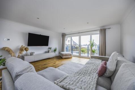 2 Carne Place, Port Solent-PorticoMarketing-SoldBy